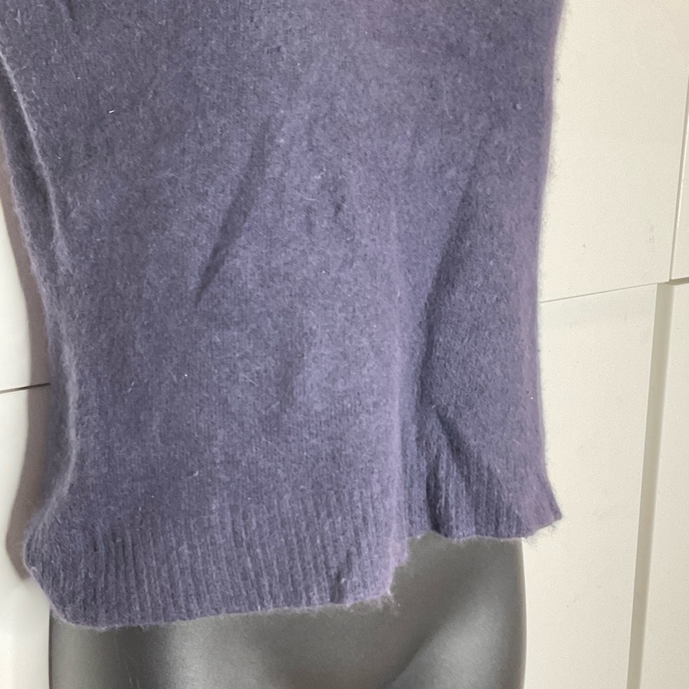 Vintage pure cashmere smoky grey sleeveless sweater w/ glass rhinestone small - Picture 7 of 8